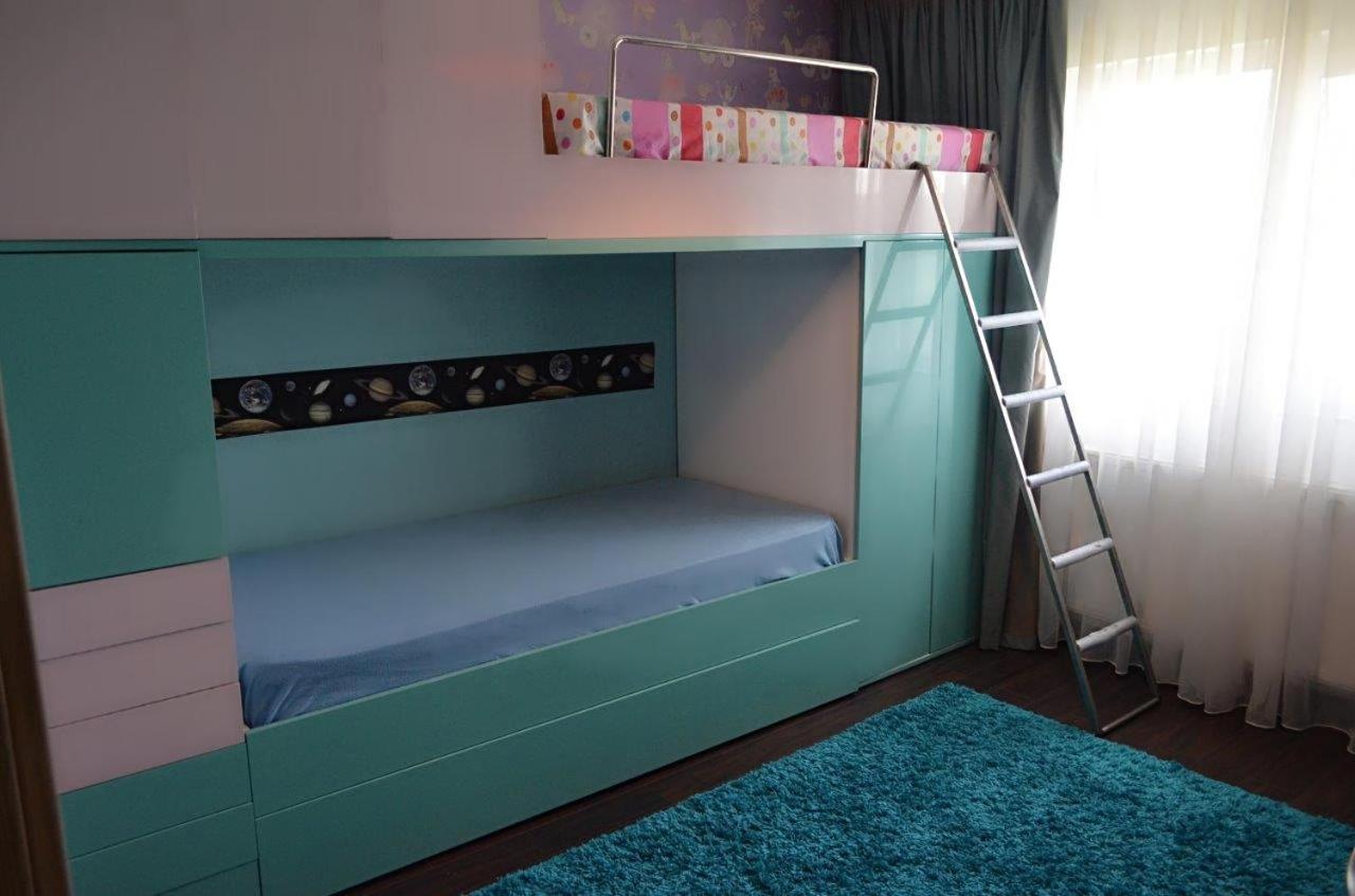 Appartamento Apartament Confort Panu Bucarest Esterno foto