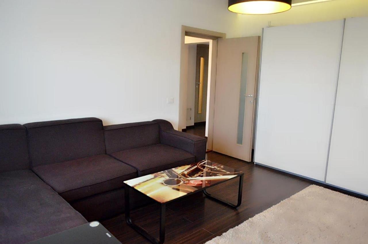 Appartamento Apartament Confort Panu Bucarest Esterno foto